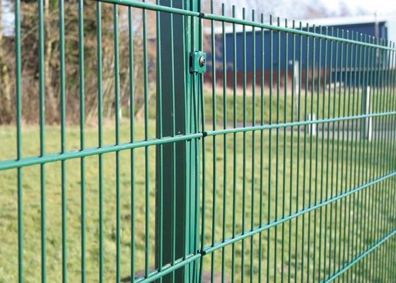 PVC Welded Wire Mesh Fence Panels And Galvanized Garden Fence 3 D Curved